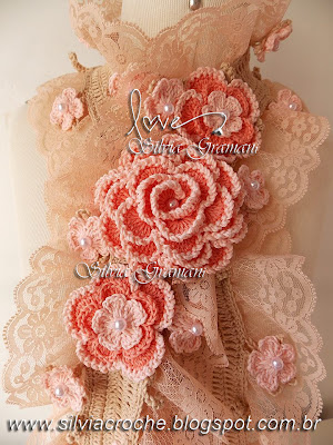 croche, cachecol de croche, cachecol de croche com flores, broche de flores, cachecol de renda, renda, renda tricô, cachecol de babados, cachecol feminino, acessório feminino, acessorios feminino, cachecol deusa