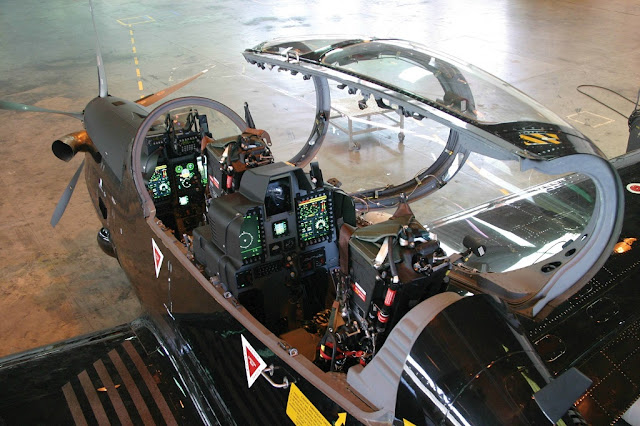 Pesawat EMB 314 Super Tucano Kabin