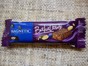 Magnetic Wawel Bakaliowy  Batonik kakaowy z bakaliami i alkoholem w czekoladzie