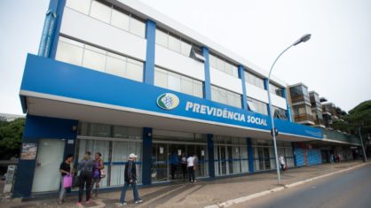 Prova de vida para aposentados e pensionistas do INSS volta a ser obrigatória a partir de terça-feira (1º)