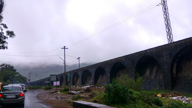 Traffic at Bhushi Dam