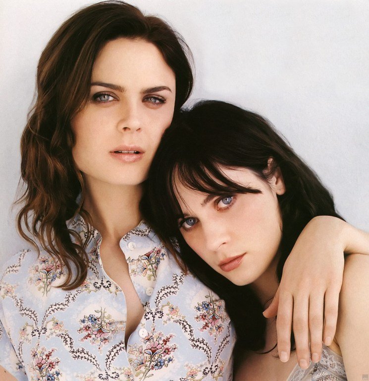 Emily Deschanel and Zooey Deschanel are sisters OK it's not a common name 