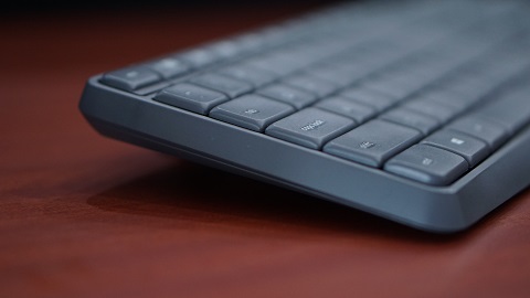 Keyboard Dan Mouse Wireless Logitech MK 235, Yang Praktis Digunakan