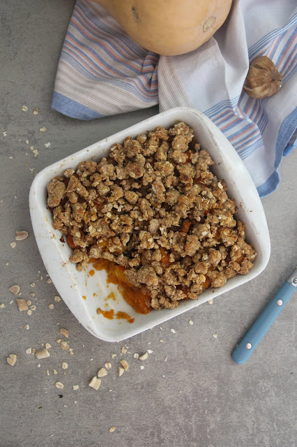 Cuillère et saladier : Crumble courge caahuète (vegan)