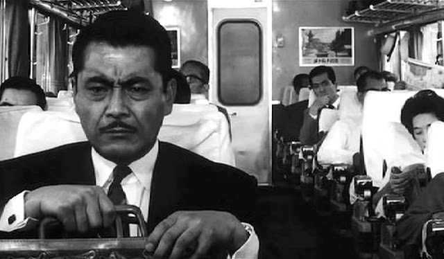 Mifune’s Gondo, High and Low, Train scene, on his way to pay the ransom to the kidnapper
