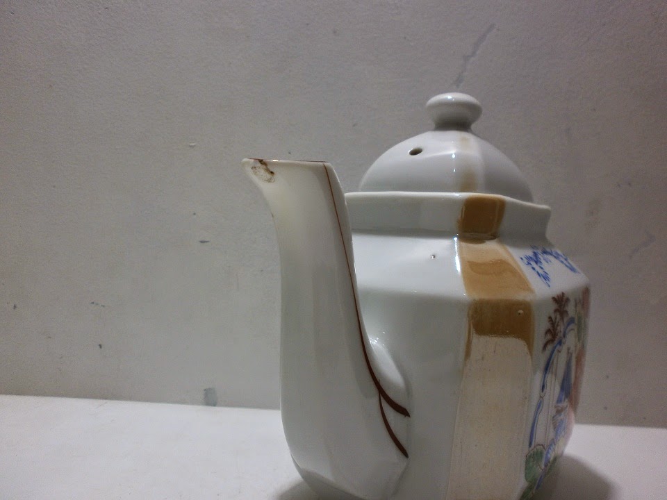 Antikpisan Teko Porcelain Antik Zaman Jepang SOLD OUT 