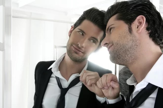 Stay Away From Narcissistic Men: They Ruin Your Happiness, Your Mind, Your Soul And Your Life