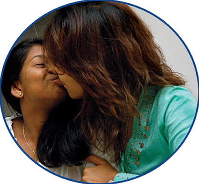 Reema Sen hot kissing Picture leak out with her friend