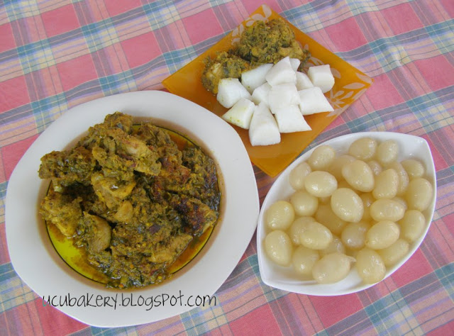 Rendang Ayam * Ucu Bakery