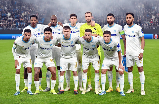 📸OLYMPIQUE DE MARSEILLE 📆15 febrero 2024 ⬆️Faris Moumbagna, Geoffrey Kondogbia, Leonardo Balerdi, Pau López, Samuel Gigot, Pierre-Emerick Aubameyang. ⬇️Azzedine Ounahi, Luis Henrique, Quentin Merlin, Jonathan Clauss, Amine Harit. FK SHAKHTAR DONETSK 2 🆚 OLYMPIQUE DE MARSEILLE 2 Jueves 15/02/2024, 18:45 horas. Liga Europa de la UEFA, octavos de final, partido de ida. Hamburgo, Alemania, Volksparkstadion. GOLES: ⚽0-1: 64’, Pierre-Emerick Aubameyang. ⚽1-1: 68’, Mykola Matviyenko. ⚽1-2: 90’, Iliman Ndiaye. ⚽2-2: 90+2’, Eguinaldo.