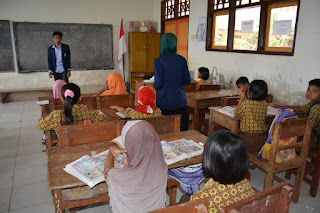 Dunia pendidikan tidak pernah lepas dari tugas tenaga pendidik Simak, Tipe Guru di Indonesia yang Paling Dibutuhkan oleh Anak Didik