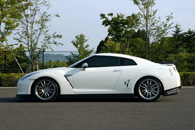 2009 Abflug Nissan GT-R side