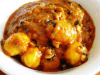 Kashmiri dum-aloo i