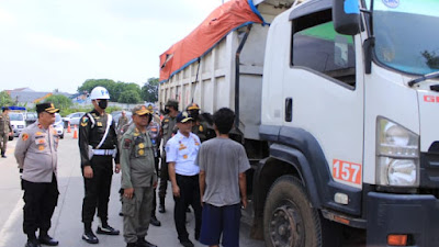 Pemkot dan Pemkab Tangerang Tingkatkan Pengawasan Jam Operasional Truk Tanah