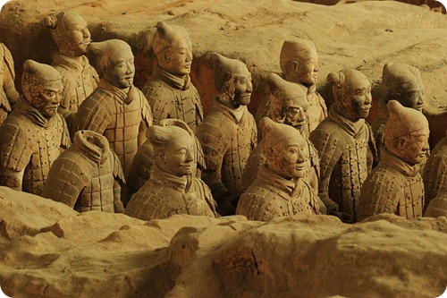 Terra_Cotta_Warriors_Xian1