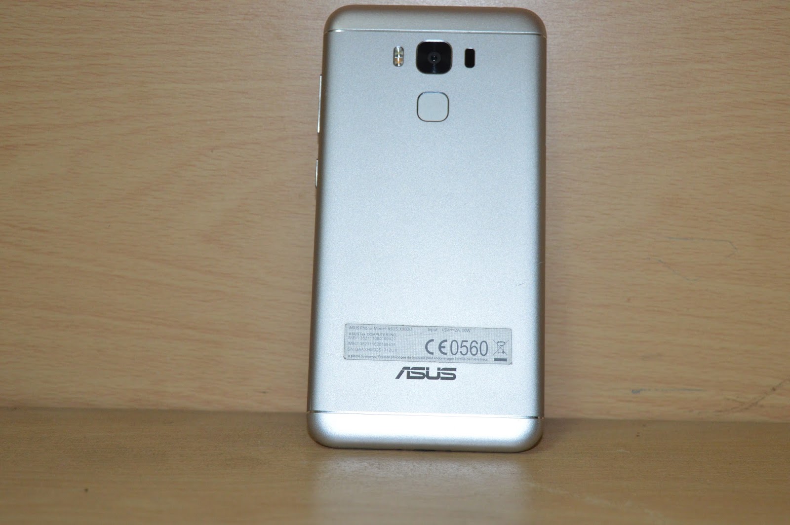 ASUS Zenfone 3 Max (ZC553KL) Review: Good Build , Design ...