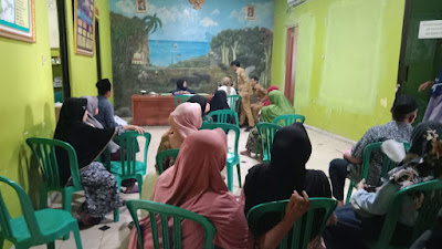 Pembagian 50 Surat Program PTSL Tahap II di Desa Rawa Kidang 