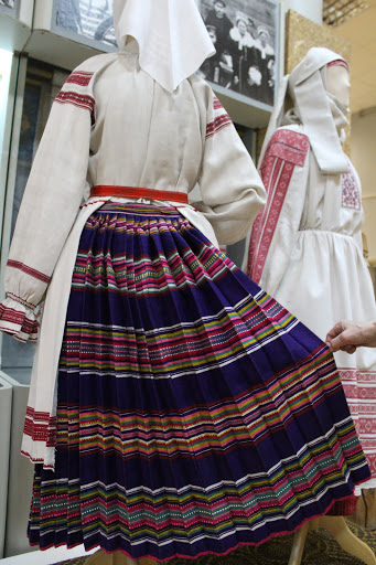 Традиционный белорусский женский костюм. Юбка женская