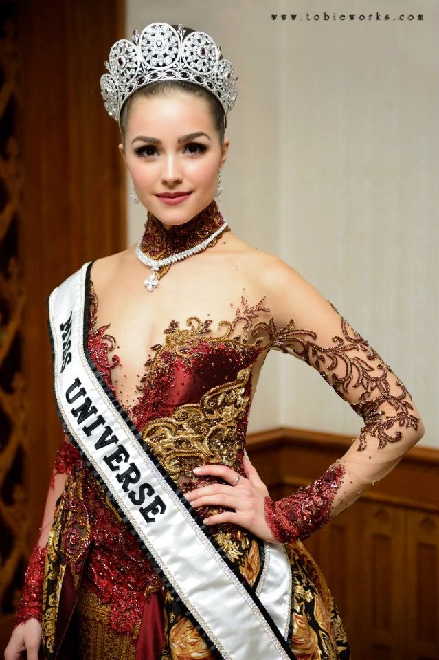 Internasional Dress Kebaya  International Kebaya  Batik Modern