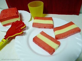 receta de nubes con los colores de la bandera española Enharinate