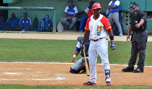 Jefferson Delgado, de 33 años de edad, natural de la central provincia de Villa Clara, tuvo en 2016 su campaña consagratoria con 114 hits en 283 veces al bate (403), 59 carreras anotadas, 51 impulsadas y 25 extrabases.