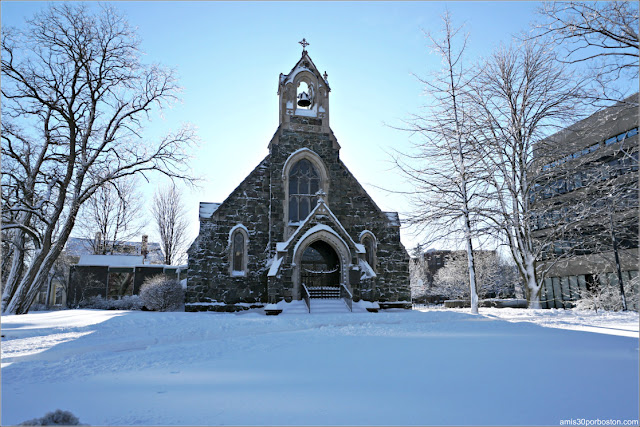 Swedenborg Chapel después de la Tormenta Skylar 