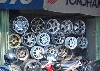 toko pelek velg mobil semarang