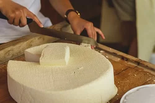 مشروع إنتاج الجبن البيضاء بربح مضمون 100% White cheese project