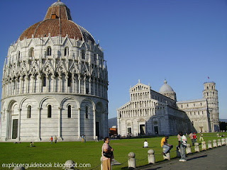 Piazza dei Miracoli dan Menara Pisa