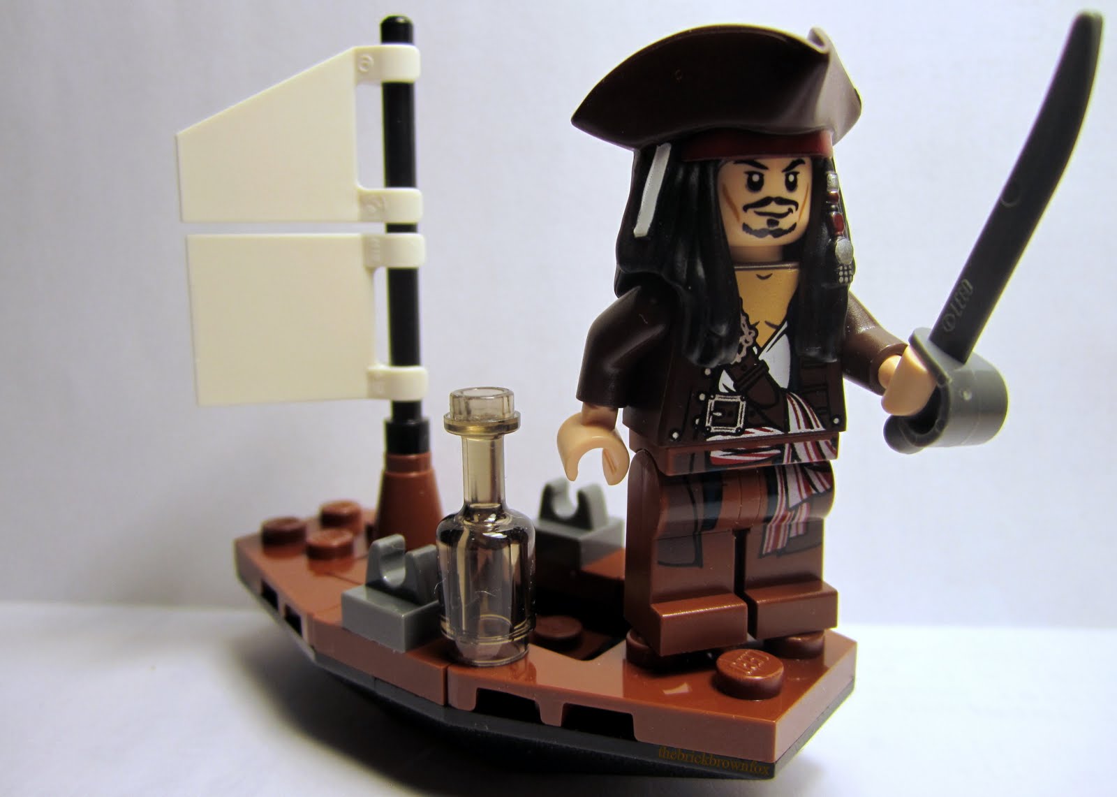  Brown Fox: Lego Pirates of the Caribbean 30131 - Jack Sparrow's Boat