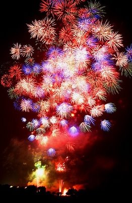 [fireworks-show-26.jpg]