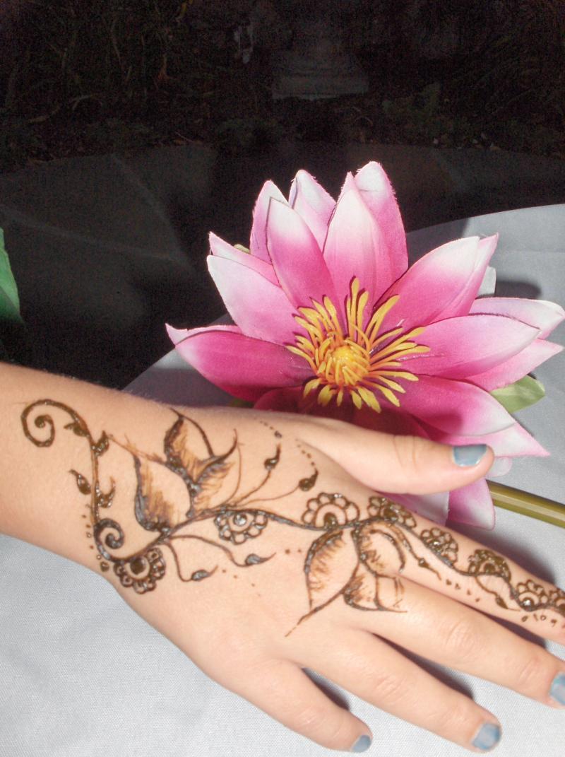 Henna Flower Tattoo Picture 6