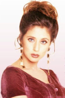 Urmila Matondkar Hairstyle Photo Gallery