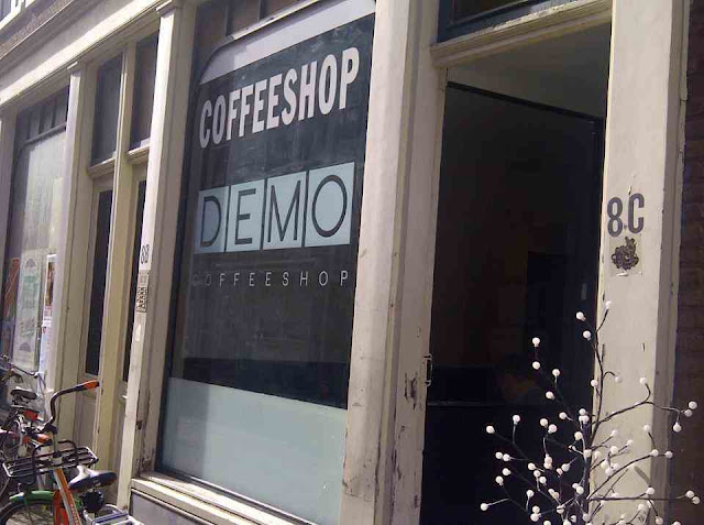 https://www.facebook.com/Coffeeshopdemo8C