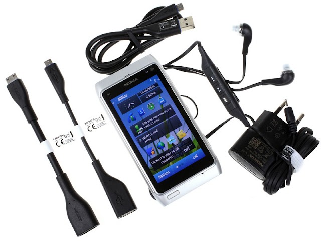 Nokia N8 (Symbian^3)
