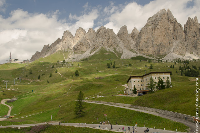 Viaje Dolomitas Passo di Gardena Italia turismo senderismo montaña