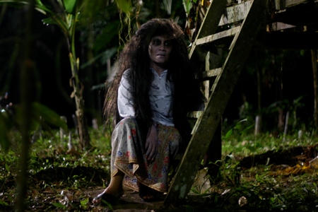  Gambar  Babak Filem Hantu  Kak  Limah  Balik  Rumah 