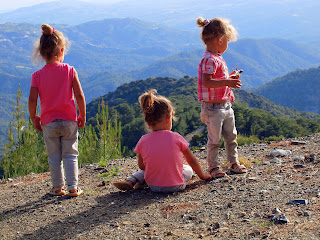 triplets in Troodos Mountains 