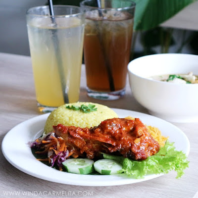 acil galuh, soto banjar di malang, nasi kuning di malang, soto banjar acil galuh, resep soto banjar, resep nasi kuning, nasi kuning ayam, nasi rendang ayam, resep rendang, rendang daging, rendang ayam, ayam masak habang, kuliner di malang, rekomendasi kuliner di malang,