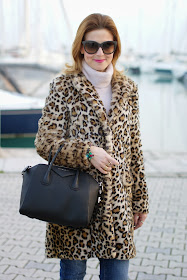 zara leopard coat, leopard faux fur coat, pink sweater, givenchy antigona bag, fashion and cookies, fashion blogger
