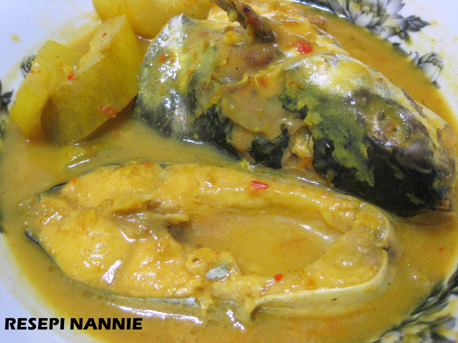 RESEPI NANNIE: GULAI TEMPOYAK PATIN