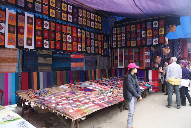 9 interesting experiences when participating in the Bac Ha highland market 3