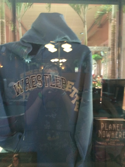 Sue Heck Wrestlerettes Sweatshirt The Middle Abc Commissary Walt Disney World