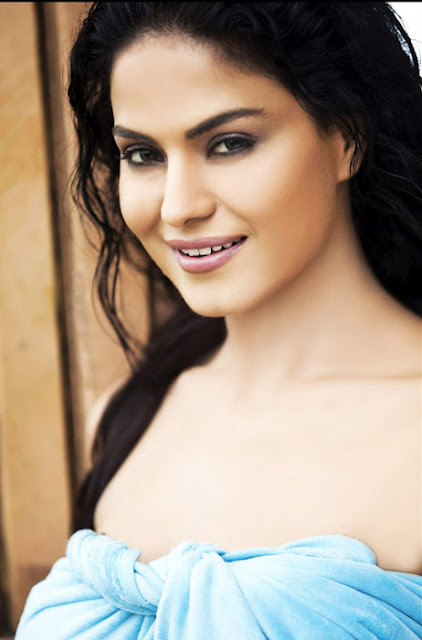 veena malik in blue