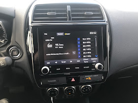 Infotainment and HVAC in 2020 Mitsubishi Outlander Sport 2.4 GT AWC