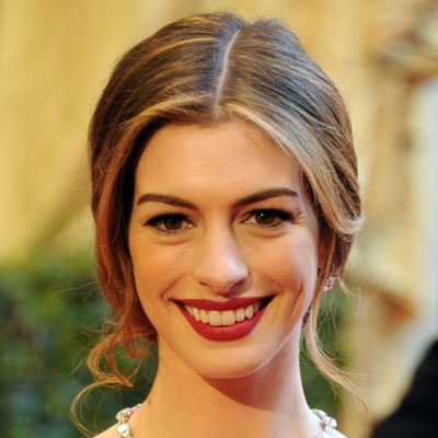 anne hathaway hair 2011