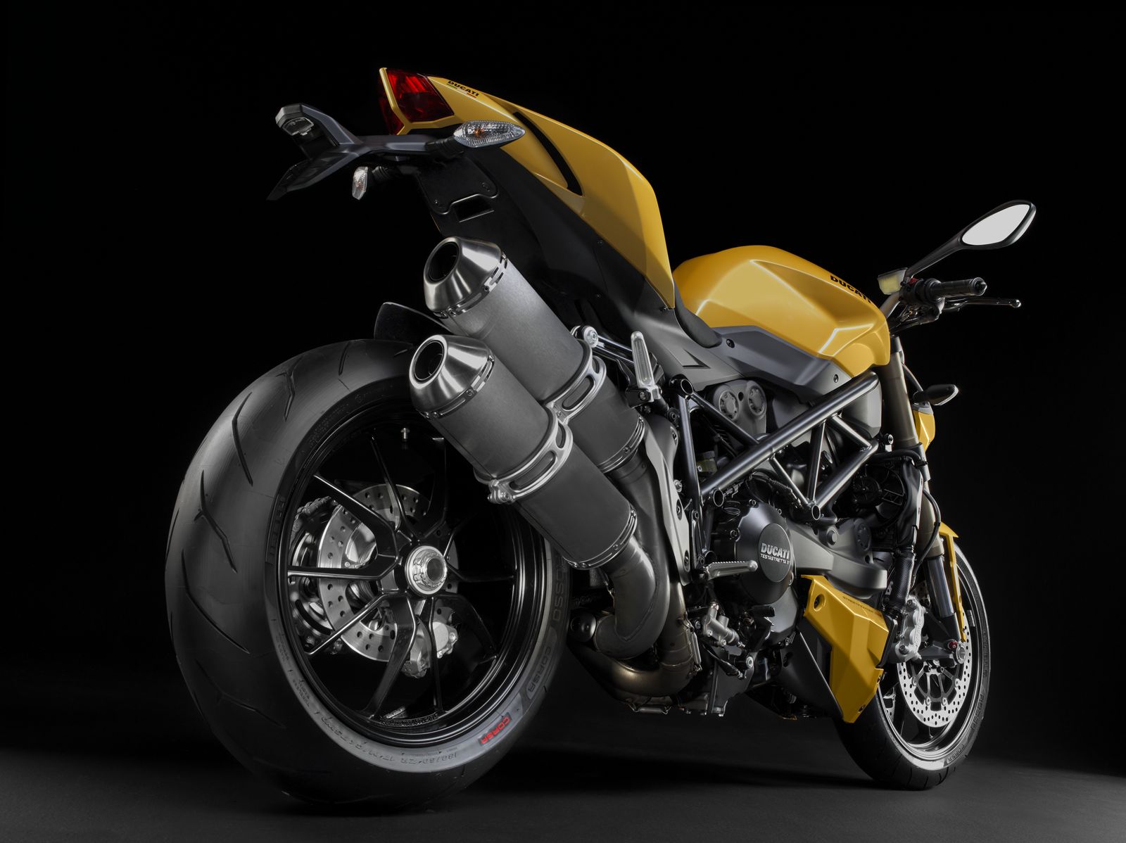 Gambar Motor Ducati Streetfighter 848 2013