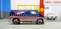 Hot Wheels Stars & Stripes Custom '77 Dodge Van