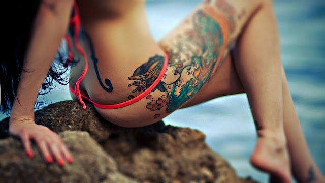 Girls with Tattoo Wallpapers