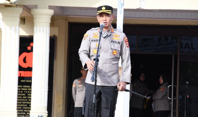 Empat Anggota Polsek Banda Alam Dapat Penghargaan DariKapolres Aceh Timur